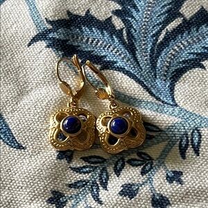 Gorgeous Burberry pierced earring.